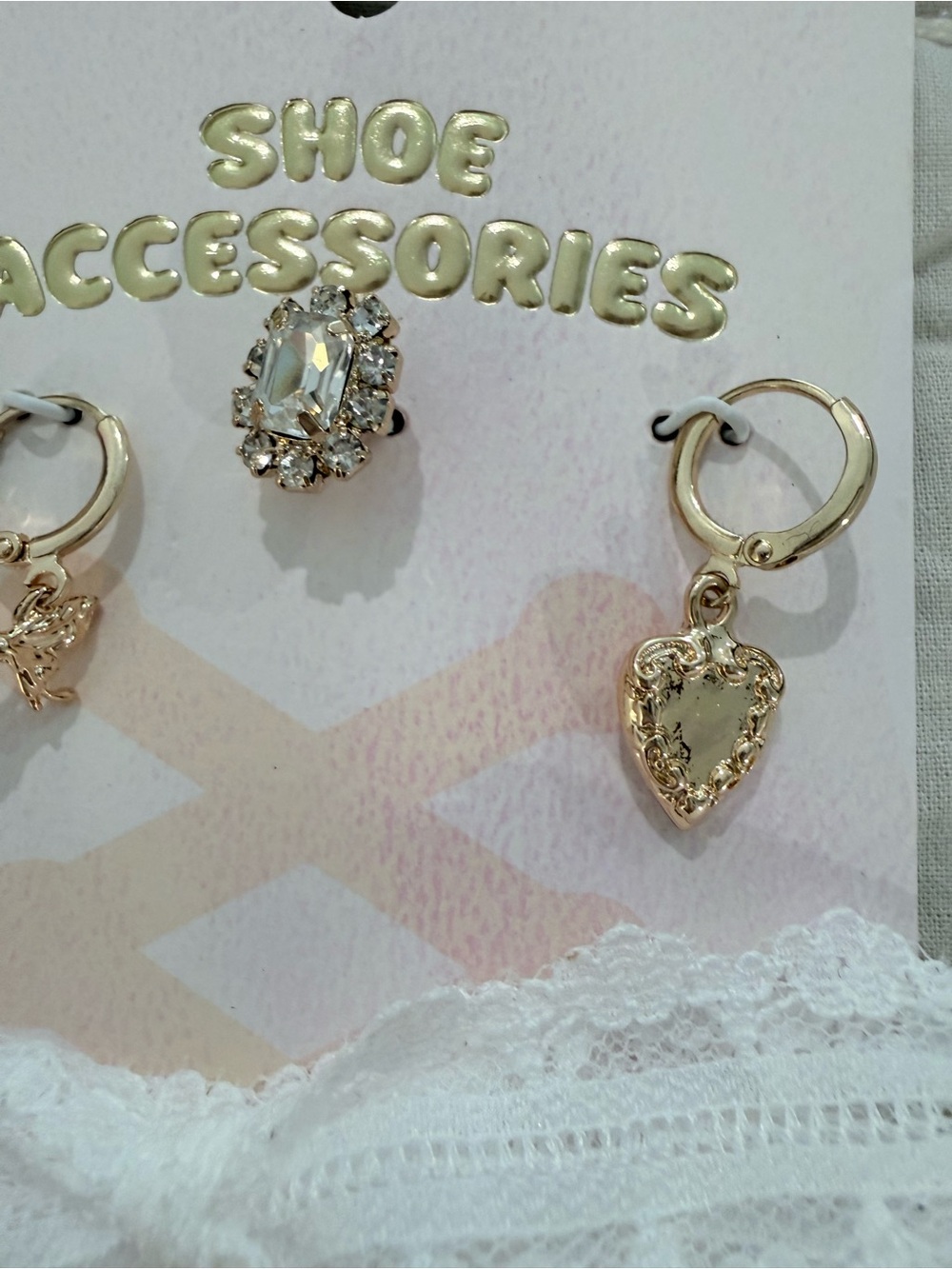 Anthropologie Lace Shoelaces Gold Heart & Crystal Shoe Charms NWT - Picture 4 of 6